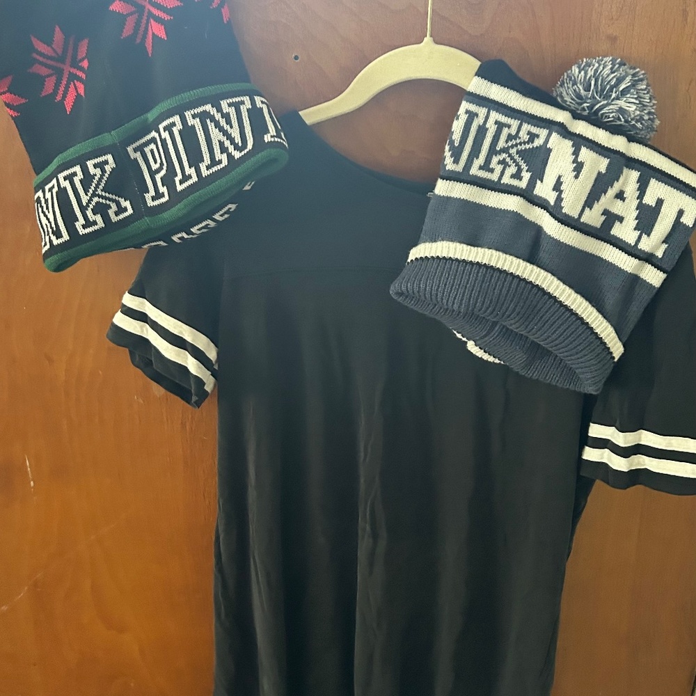 Pink winter hats with Pom poms and Pink dress size L